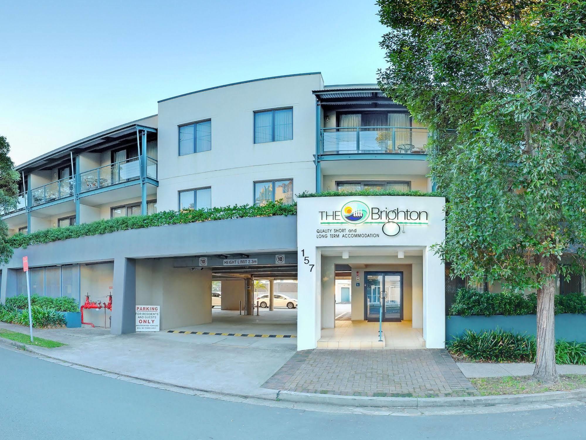 The Brighton Apartments Toronto Exterior photo